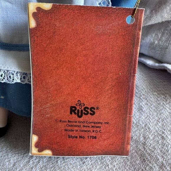 Vintage Russ Fairytale Doll Alice in Wonderland Porcelain Doll with Book - Picture 4 of 7